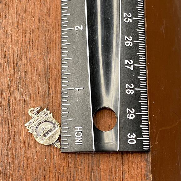 Vintage Bates & Klinke 925 Sterling "Mount Vernon GW Home" Pendant Charm - Picture 3 of 3